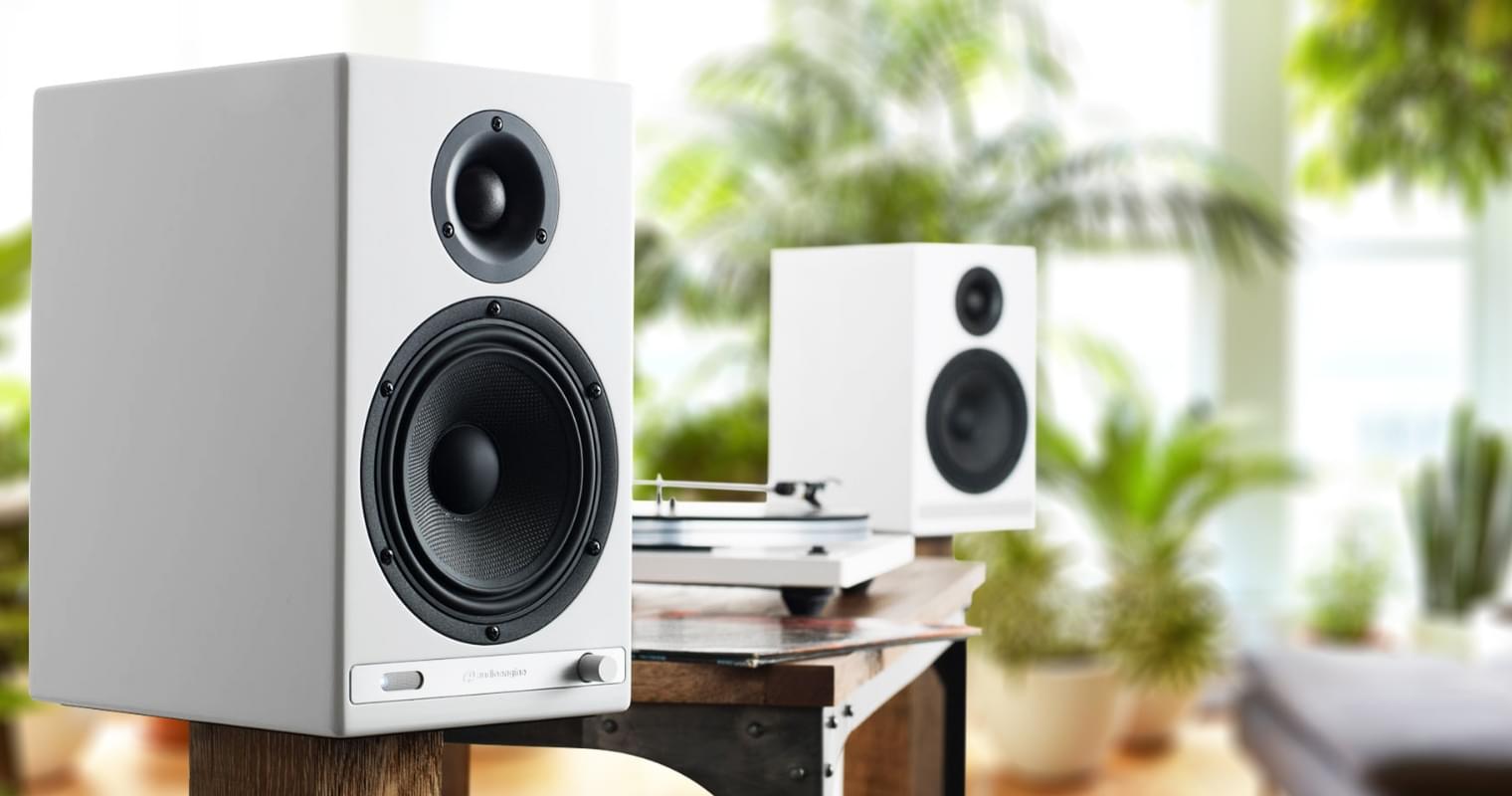 White speaker