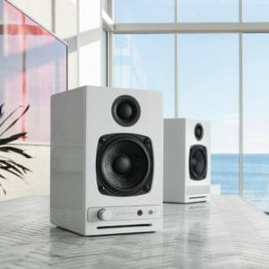 White Speaker in a bedroom with sea view